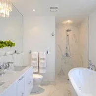 Uniform-Developments-St-Georges-Yard-bathroom